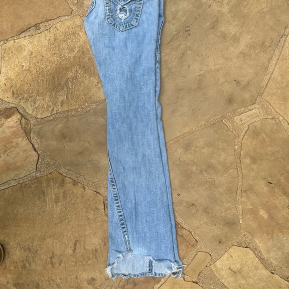 True Religion Low Rise -Flare Jean - Picture 3 of 6